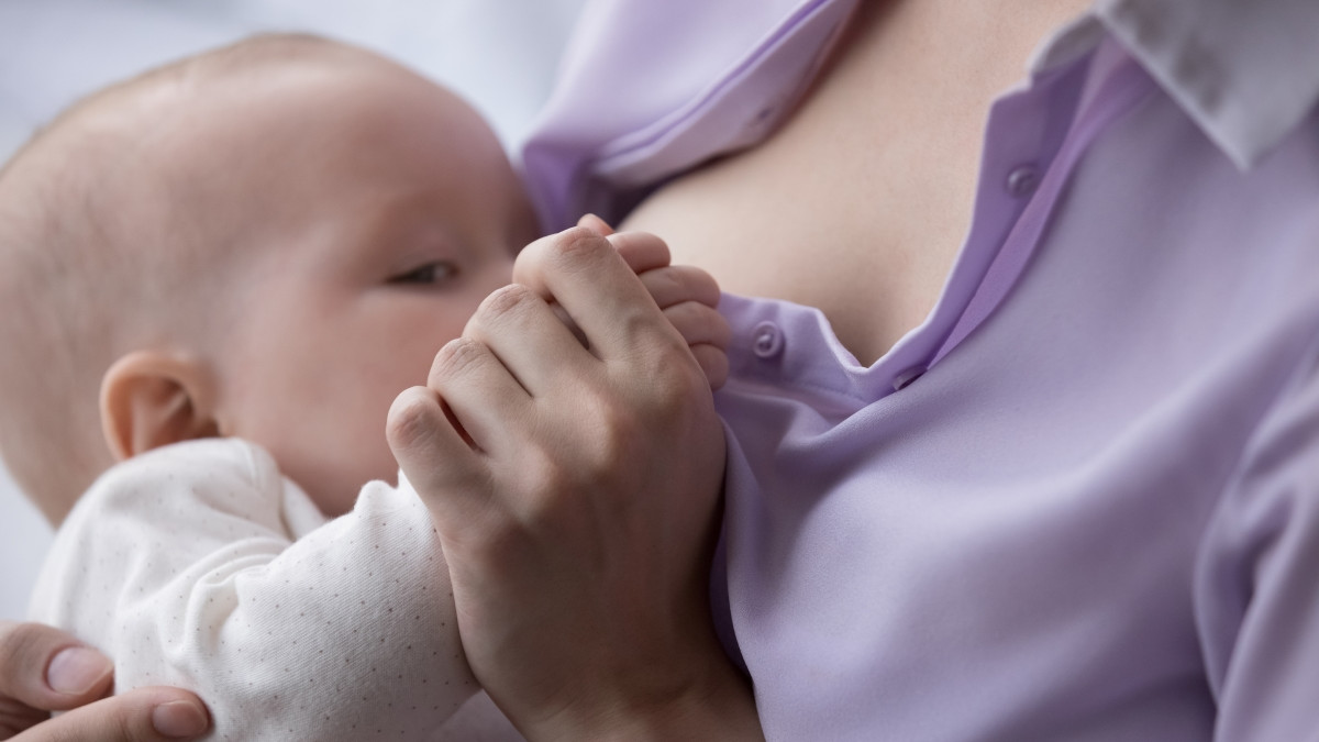 Weaning from breastfeeding: effective tips